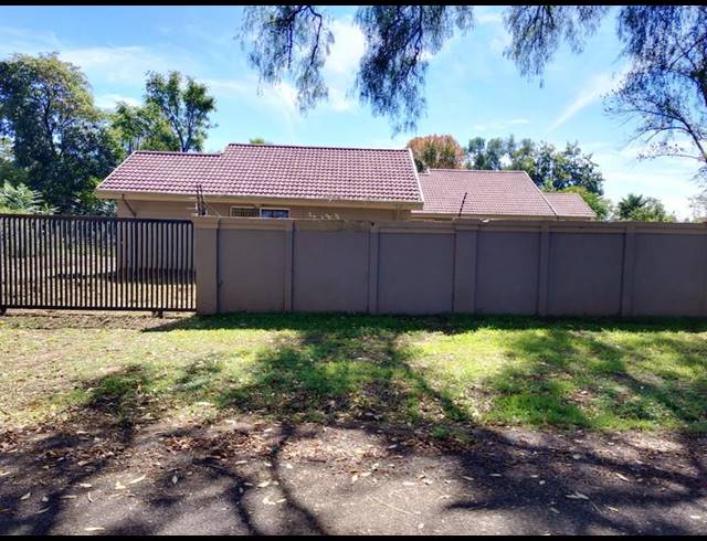4 BEDROOM HOUSE FOR SALE IN KLIPRIVIER